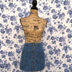 Forever 21 button up skirt